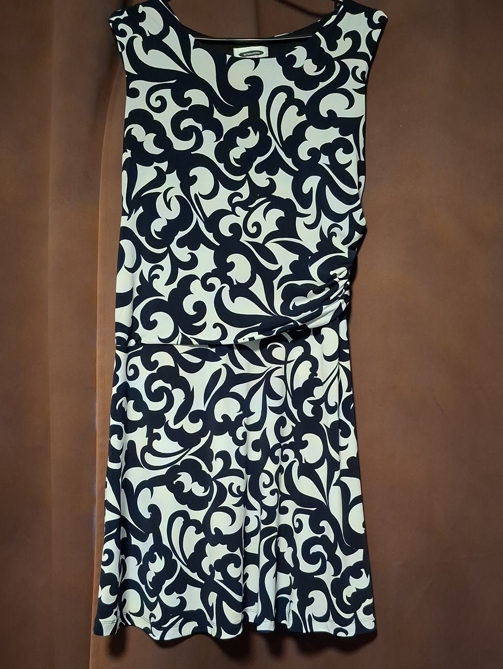 Classic Black‎ & White Printed Midi Dress
